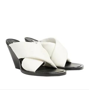 Jil Sander Puffy Crisscross Slide Leather Sandals